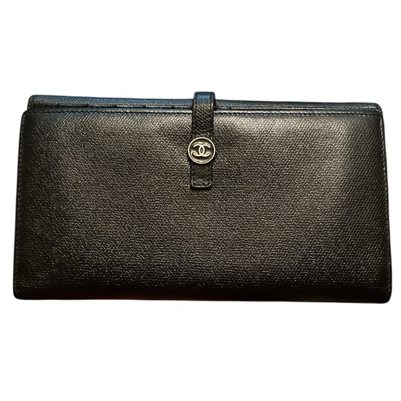 CHANEL Long Wallet - Picture 1 of 7